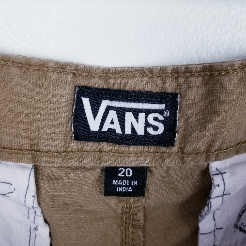Vans Off the Wall Boy's Khaki Tan Shorts - Picture 3 of 9